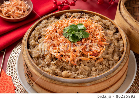 Delicious Chinese glutinous sticky oil rice cake named migao for lunar new year's dishes. Delicious Chinese glutinous sticky oil rice cake named migao for lunar new year's dishes. 86225892
