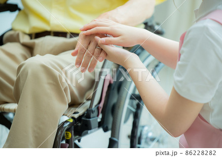 介護イメージ　 86228282