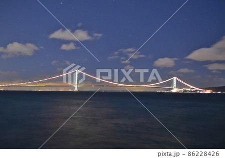 明石海峡大橋の夜景・兵庫県 明石海峡大橋の夜景・兵庫県 86228426
