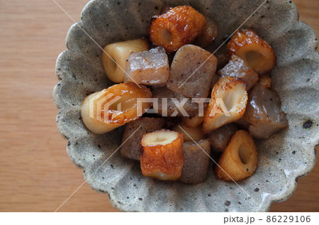 竹輪とこんにゃくの甘辛煮 竹輪とこんにゃくの甘辛煮 86229106