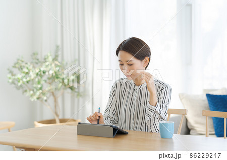 液晶タブレット ペン 女性 液晶タブレット ペン 女性 86229247
