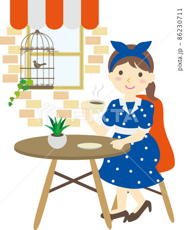 カフェにいる女性 86230711