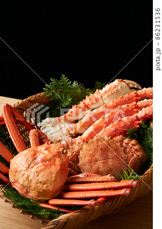 タラバガニ、ズワイガニ、毛ガニ　カニ3種盛り合わせ 86231536