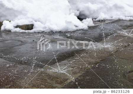 駐車場の消雪設備 86233126