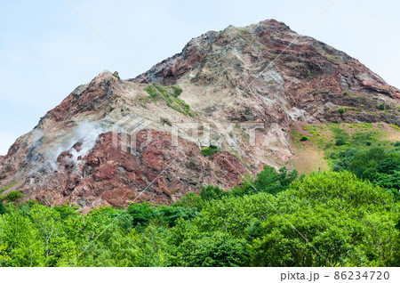夏の昭和新山 夏の昭和新山 86234720