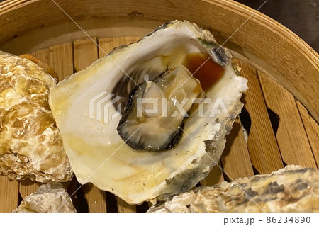 美味しそうな牡蠣 美味しそうな牡蠣 86234890