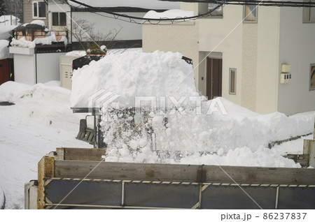 排雪作業 86237837