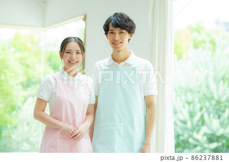 介護スタッフ 男女 介護スタッフ 男女 86237881