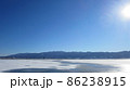 冬の諏訪湖 86238915