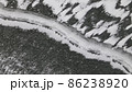 冬の諏訪湖 86238920