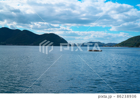 【瀬戸内海国立公園】沼隈半島と田島を結ぶ内海大橋と瀬戸内海2 広島県福山市 【瀬戸内海国立公園】沼隈半島と田島を結ぶ内海大橋と瀬戸内海2 広島県福山市 86238936