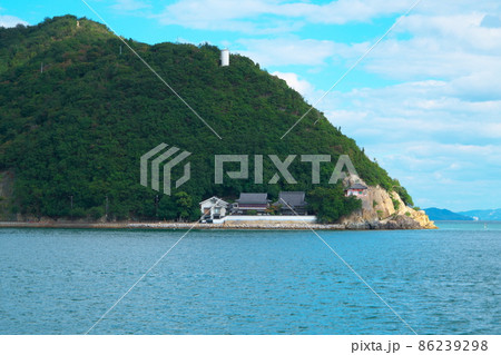 【瀬戸内三十三観音霊場】第二十四番 田島から見た阿伏兎観音堂5 広島県福山市 【瀬戸内三十三観音霊場】第二十四番 田島から見た阿伏兎観音堂5 広島県福山市 86239298