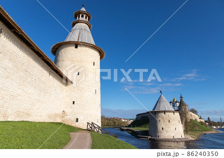 Stone towers and walls of the Kremlin of Pskov 86240350