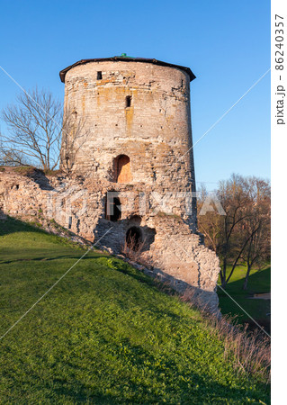Gremyachaya Tower, it was built in 1525 Gremyachaya Tower, it was built in 1525 86240357
