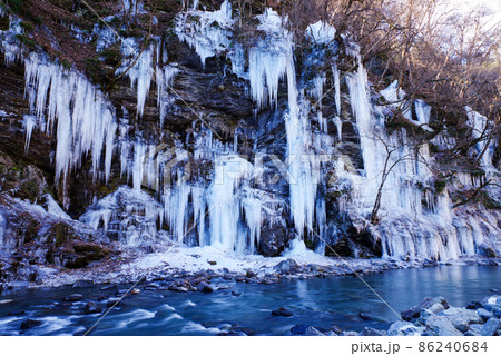 秩父三大氷柱・三十槌の氷柱 86240684