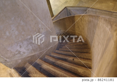 1933老場坊の螺旋階段（中国上海市） 86241181