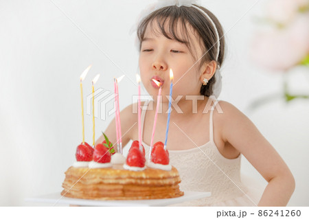 子供 女の子 ライフスタイル 86241260