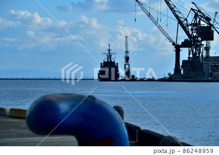 海上自衛隊「ちよだ」 (潜水艦救難艦)と神戸港 86248959
