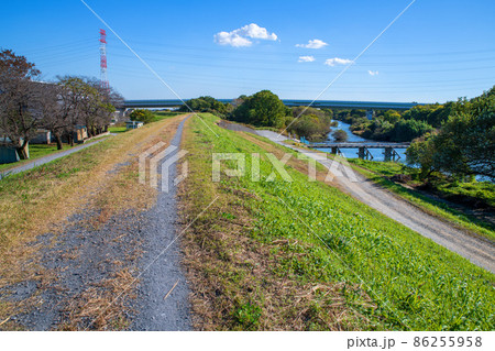 冠水橋 越辺川 八幡橋付近の風景 冠水橋 越辺川 八幡橋付近の風景 86255958