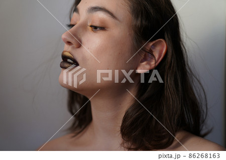 黒いリップの女性 86268163