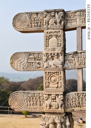 Stupa No 1, West Gateway. Rear view of Architraves Closeup of left side. The Great Stupa, World Heritage Site, Sanchi, Madhya Pradesh, India. 86268339