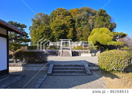 天武・持統天皇陵（奈良県高市郡明日香村） 86268633