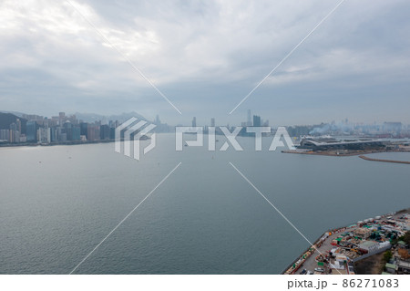 Crowded downtown in kwun tong Tsai Hong Kong 23 Jan 2022 86271083