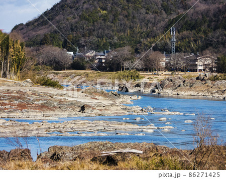 木曽川の流れ　日本ライン 86271425