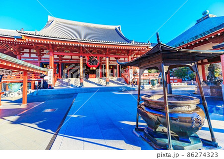 東京　浅草七福神めぐり　浅草寺の本堂 86274323