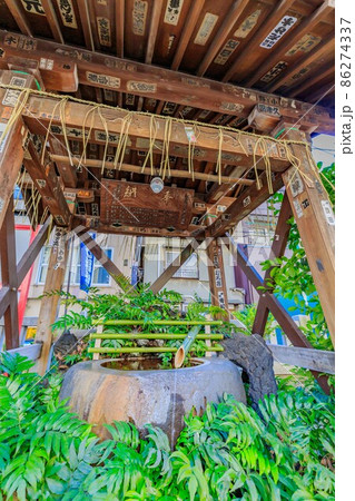 東京　浅草七福神めぐり　矢先稲荷神社の手水舎 86274337