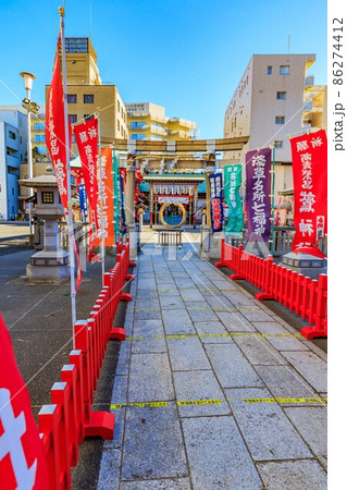 東京 浅草七福神めぐり 鷲神社の参道と二の鳥居 東京 浅草七福神めぐり 鷲神社の参道と二の鳥居 86274412