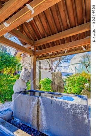 東京　浅草七福神めぐり　石浜神社の手水舎 86274468