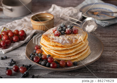 American pancakes with berries American pancakes with berries 86274629