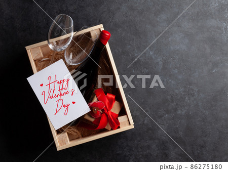 Valentines day gift and red wine 86275180