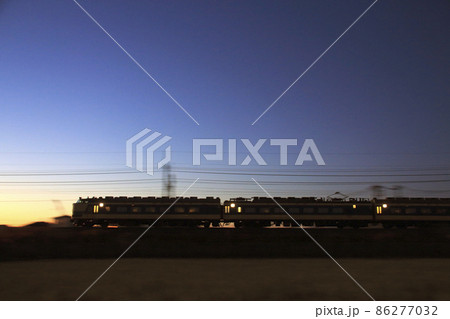 583系使用のわくわくドリーム号（流し撮り） 86277032