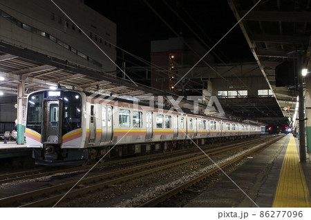 信越本線E129系（6両編成：長岡⇔新潟） 86277096