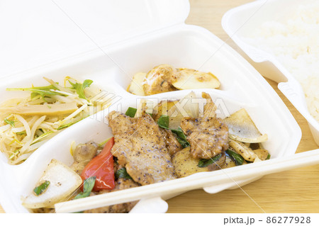 美味しい豚ヒレ肉黒胡椒炒めとライスのテイクアウト 美味しい豚ヒレ肉黒胡椒炒めとライスのテイクアウト 86277928