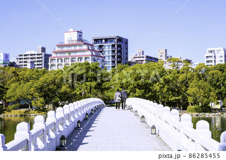 水と緑のオアシス  大濠公園（福岡市中央区） 86285455