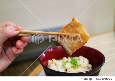 ダイン 食事 食べる 86289655