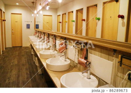 室内 インドア 家の中 86289673