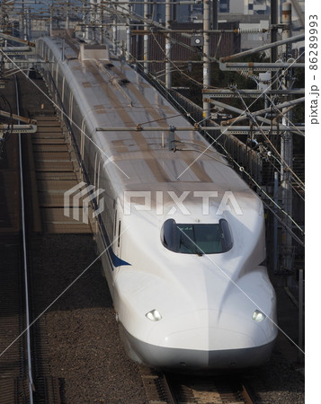 新幹線N700A 本町跨線橋にて 新幹線N700A 本町跨線橋にて 86289993
