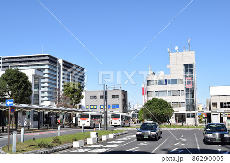 埼玉県 蓮田駅東口の街並み 86290005