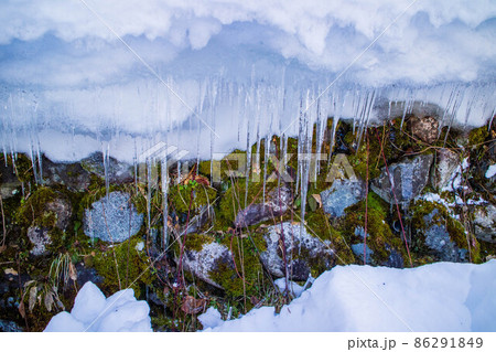 日本の原風景　世界遺産　冬の白川郷 86291849