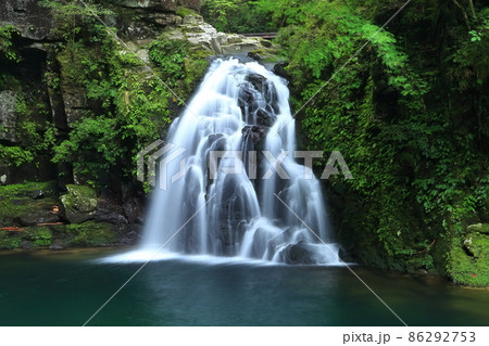 【三重県】赤目四十八滝　千手滝 86292753