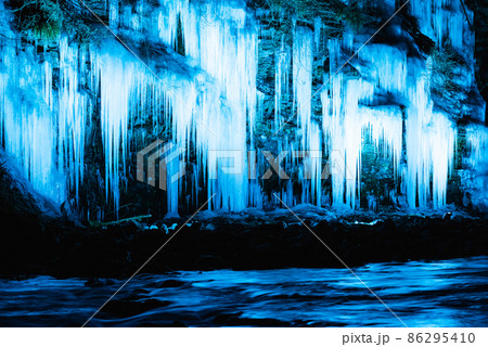 秩父三大氷柱・三十槌の氷柱ライトアップ 秩父三大氷柱・三十槌の氷柱ライトアップ 86295410