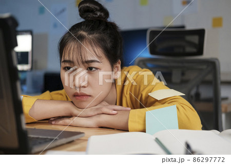 Overnight working at home office Overnight working at home office 86297772