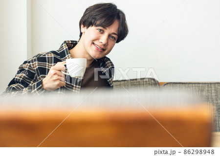 カフェ 男性 カフェ 男性 86298948