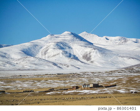チベット 青蔵鉄道の車窓風景 チベット 青蔵鉄道の車窓風景 86301401