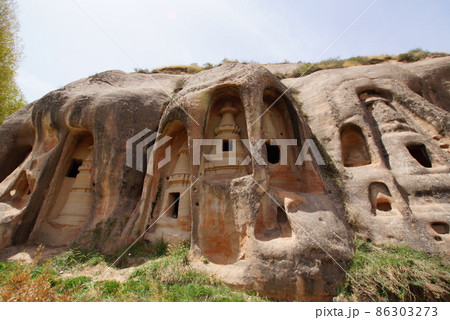 中国・甘粛省 馬蹄寺石窟群の千仏洞 86303273