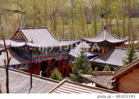 中国・甘粛省 馬蹄寺石窟群の千仏洞 86303395